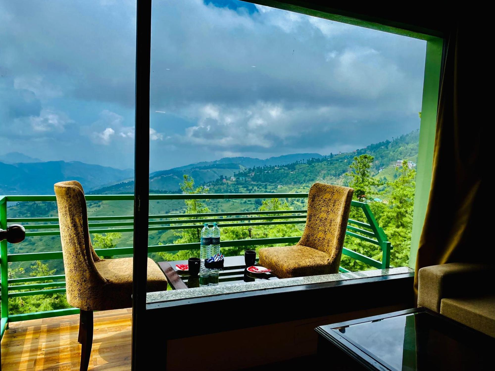 Royal Green Mashobra - Mountain And Valley View Rooms Shimla Ngoại thất bức ảnh